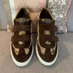 COACH VELCRO STRAPPED  VINTAGE SNEAKERS